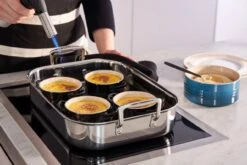 Le Creuset Classic Stainless Steel Roasting Pan 41 Le Creuset Classic Stainless Steel Roasting Pan -Camping And Hiking Shop 96102270000000 71901101400000 LS00001 1280x1280